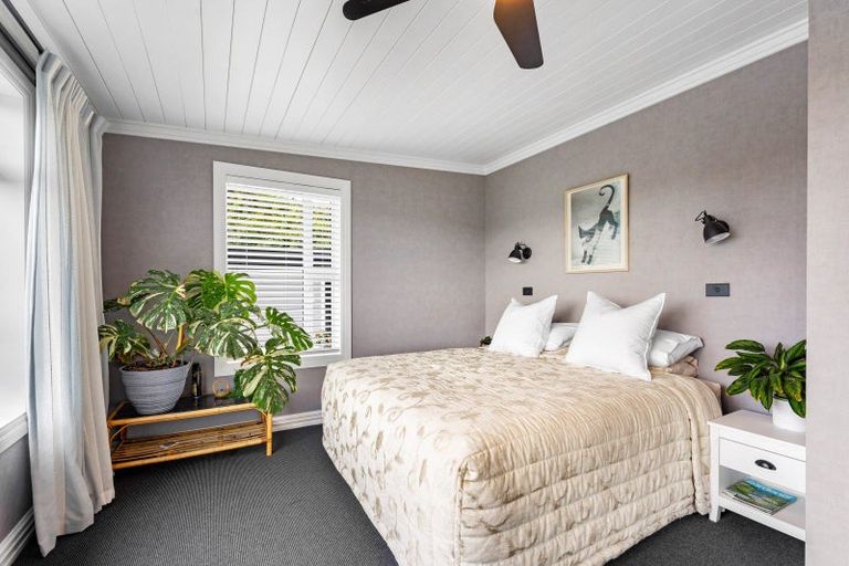 Photo of property in 6a Seaview Drive, Mahia, 4198