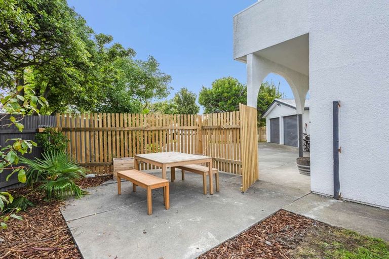 Photo of property in 138 Gloucester Street, Taradale, Napier, 4112