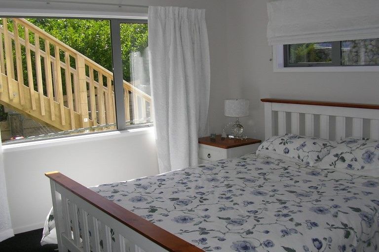 Photo of property in 7 Ranui Place, Moana, 7872