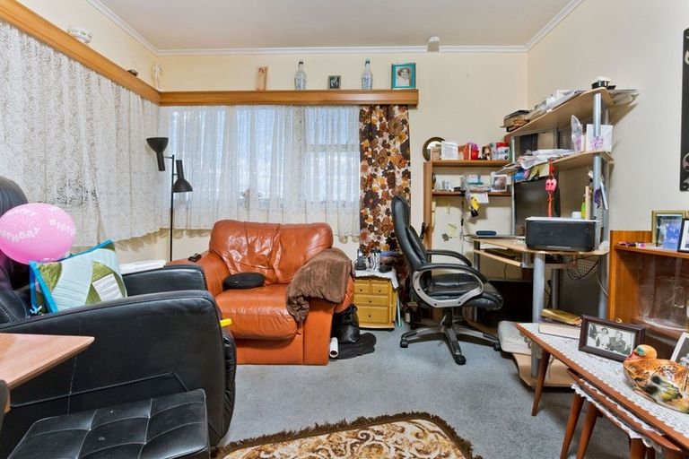 Photo of property in 2/29 Eban Avenue, Hillcrest, Auckland, 0627