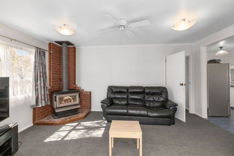 Photo of property in 1289 High Street, Taita, Lower Hutt, 5011
