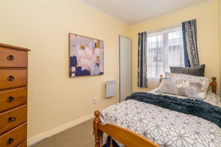 Photo of property in 12 Kennedy Road, Fairfield, Dunedin, 9018