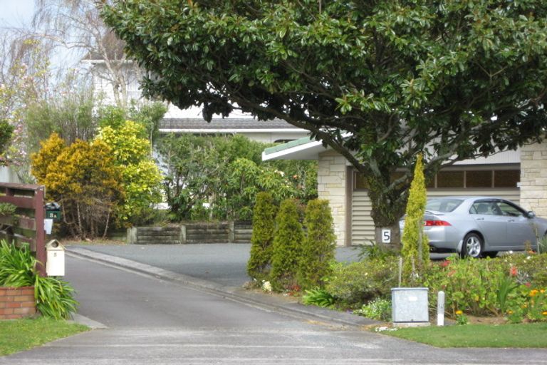 Photo of property in 3a Hunter Place, Merrilands, New Plymouth, 4312