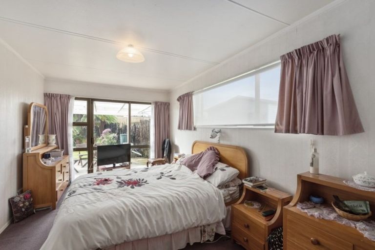 Photo of property in 26 Victoria Terrace, Ohau, Levin, 5570