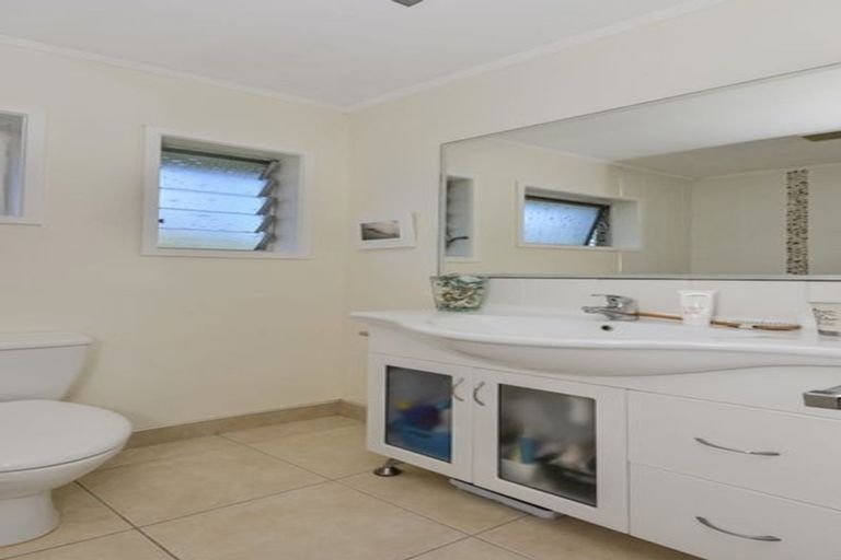 Photo of property in 2/168 Stredwick Drive, Torbay, Auckland, 0630