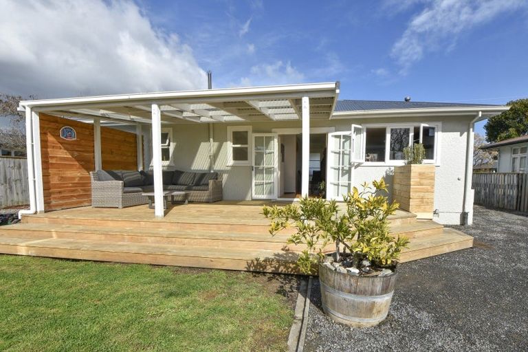 Photo of property in 18 Brooklyn Road, Carterton, 5713