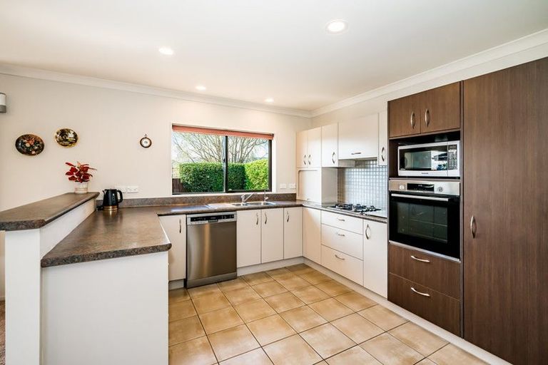 Photo of property in 23 Manhattan Court, Paraparaumu Beach, Paraparaumu, 5032