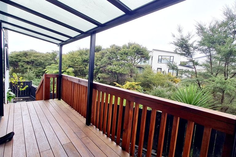 Photo of property in 4 Caldwell Place, Pinehill, Auckland, 0632