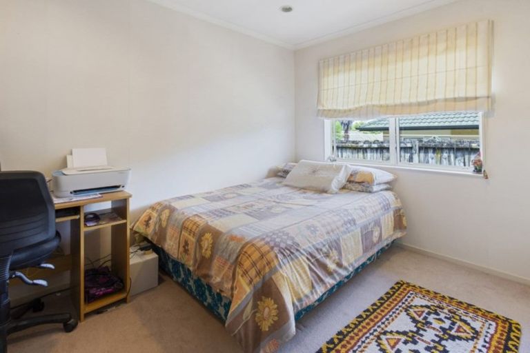 Photo of property in 20 Emmerdale Avenue, Papakura, 2110