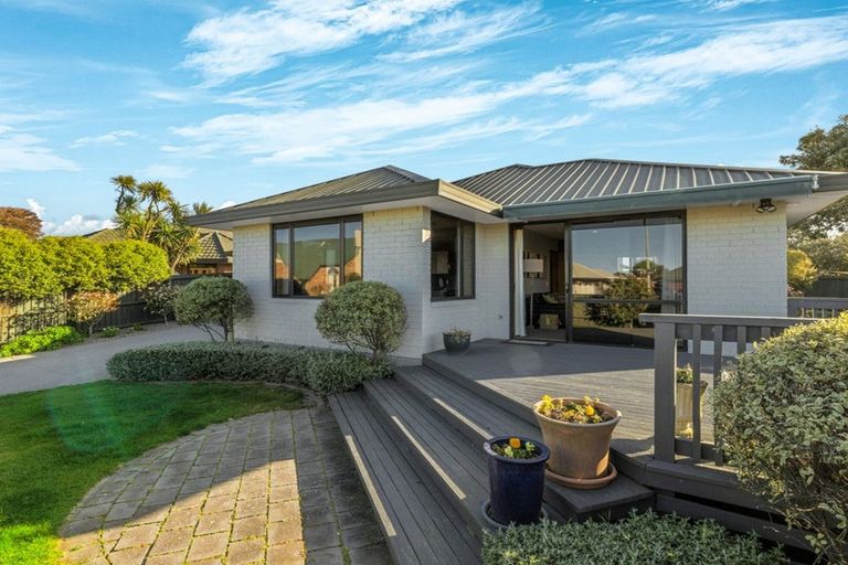 Photo of property in 45 Orlando Crescent, Waimairi Beach, Christchurch, 8083