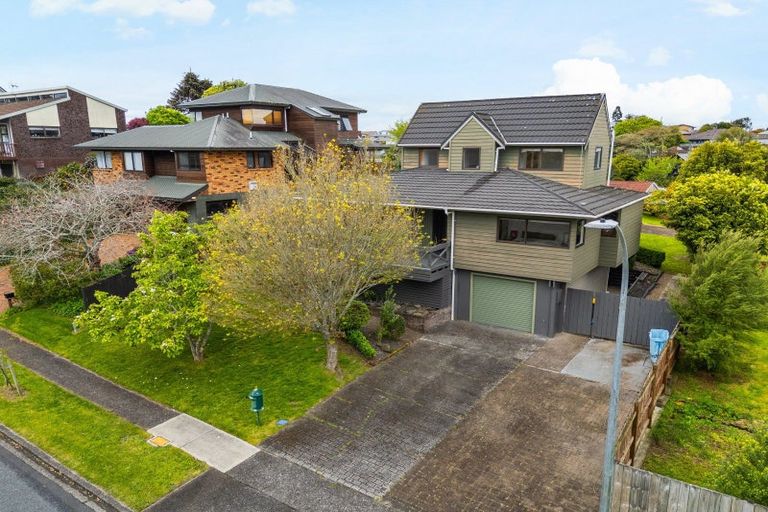 Photo of property in 43 Lachlan Drive, Dinsdale, Hamilton, 3204