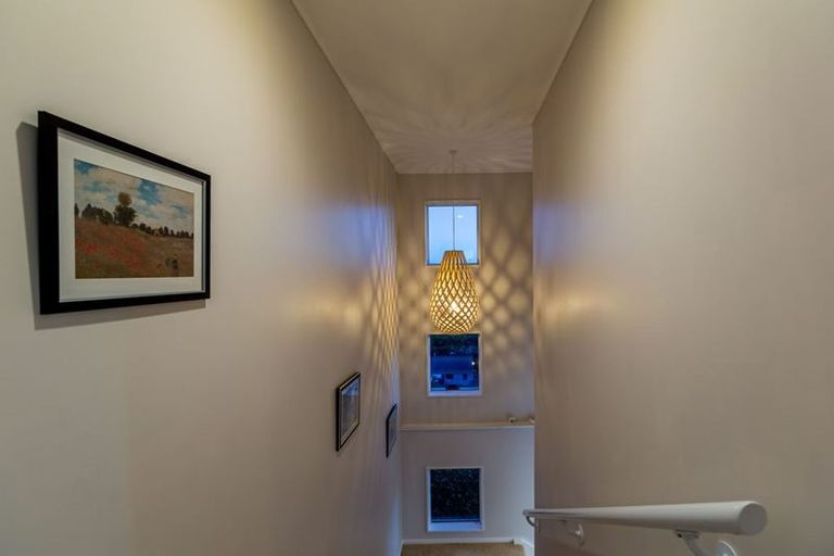 Photo of property in 6 Scott Street, Moturoa, New Plymouth, 4310