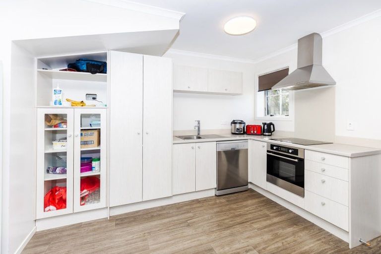 Photo of property in 1 Chiefs Court, Hamilton East, Hamilton, 3216