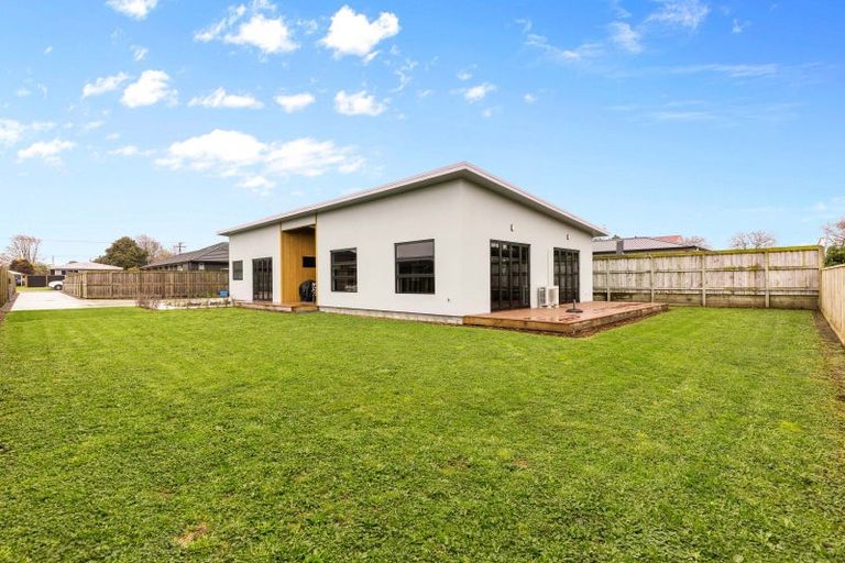 Photo of property in 11 Smith Street, Lepperton, New Plymouth, 4373