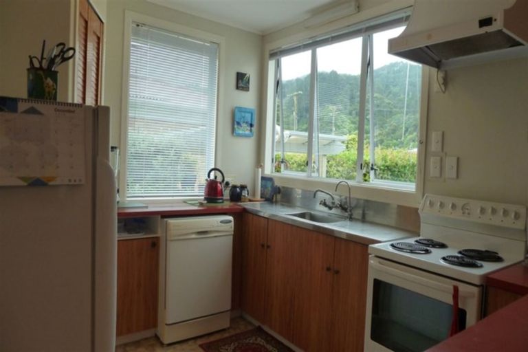 Photo of property in 300 Ensor Street, Thames, 3500