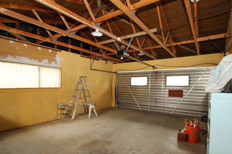 Photo of property in 24 Hetley Crescent, Taradale, Napier, 4112