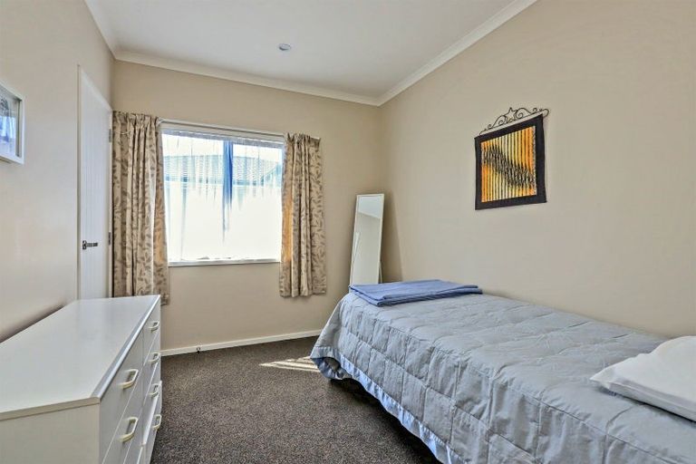 Photo of property in 8 Waitaki Way, Poraiti, Napier, 4112