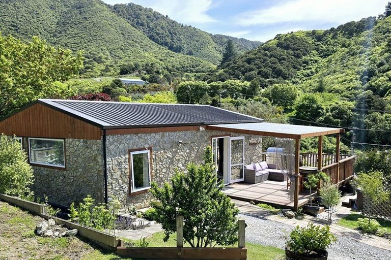 Photo of property in 86 Scotland Street, Picton, 7220