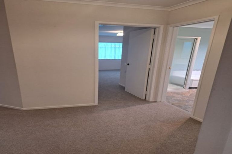 Photo of property in 9 Towai Street, Inglewood, 4330