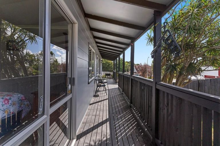 Photo of property in 152 Everglade Drive, Totara Heights, Auckland, 2105