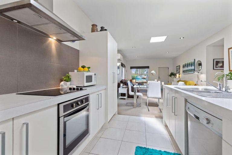 Photo of property in 9 Coprosma Close, Papamoa Beach, Papamoa, 3118