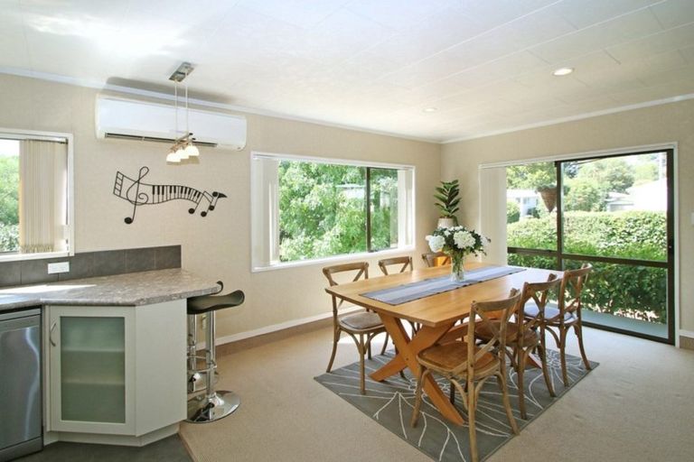 Photo of property in 42 Hibiscus Avenue, Hamilton Lake, Hamilton, 3204