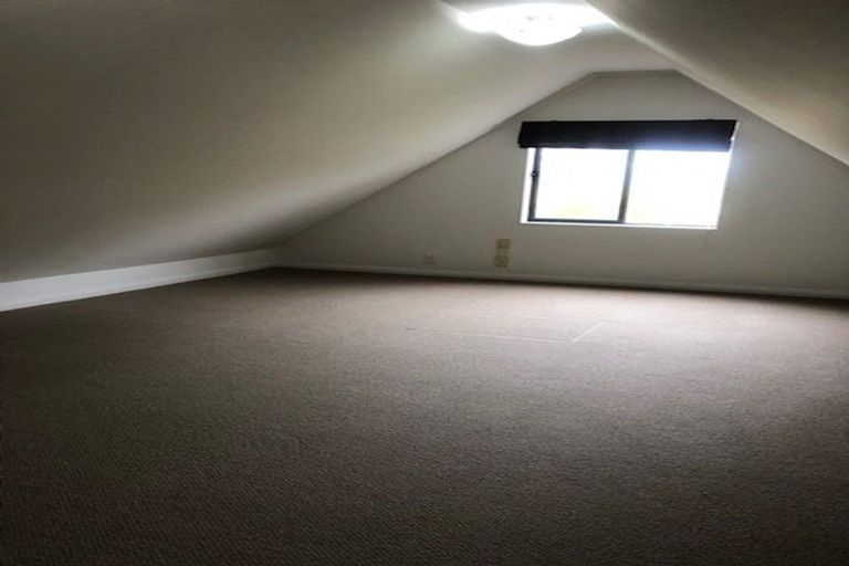 Photo of property in 16 Sophora Way, Albany, Auckland, 0632