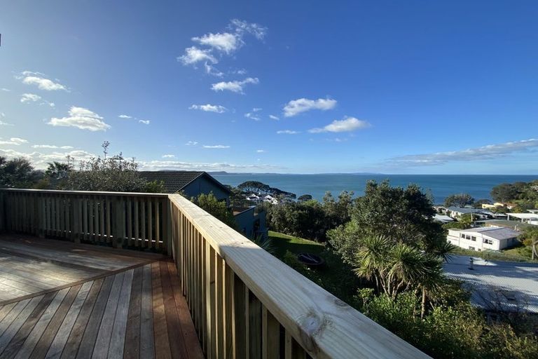 Photo of property in 33 Whale Cove, Stanmore Bay, Whangaparaoa, 0932