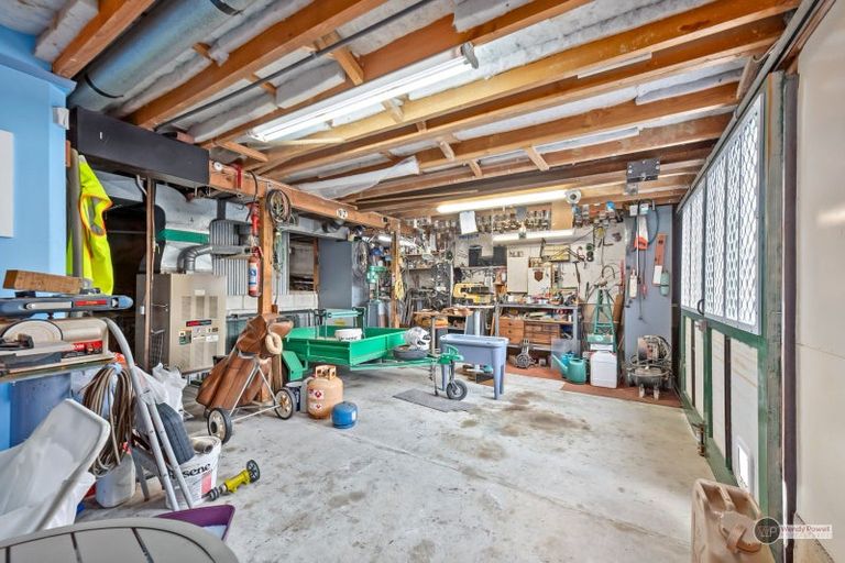 Photo of property in 37 Dalton Grove, Stokes Valley, Lower Hutt, 5019