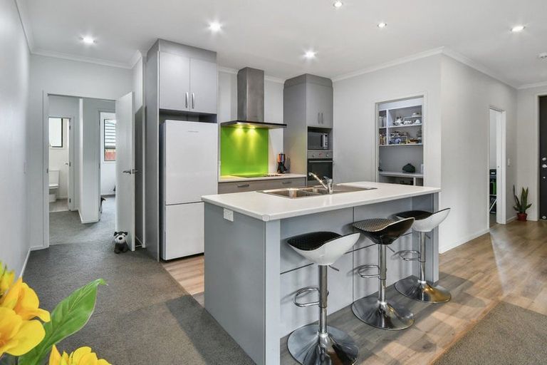 Photo of property in 98 Helenslee Road, Pokeno, 2472