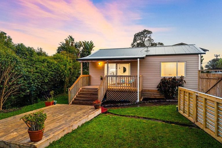Photo of property in 13a Becroft Drive, Forrest Hill, Auckland, 0620