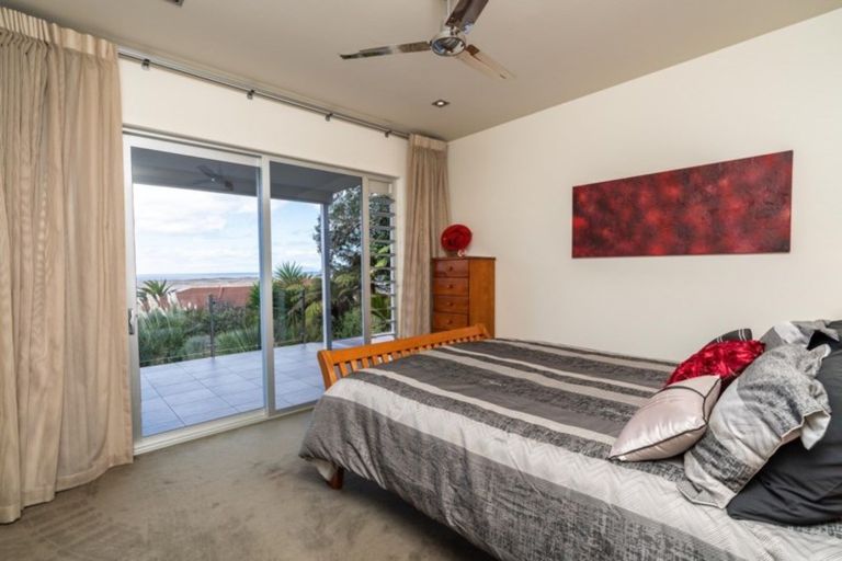 Photo of property in 18 Wintle Street, Mangawhai Heads, Mangawhai, 0505