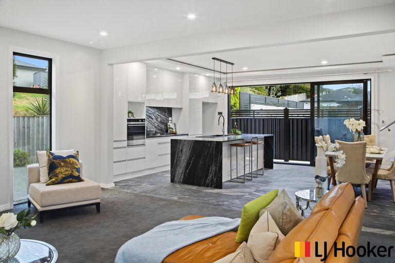 Photo of property in 18 Mareretu Avenue, Patumahoe, Pukekohe, 2679