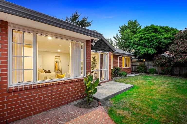 Photo of property in 1/9 Vanderbilt Place, Halswell, Christchurch, 8025