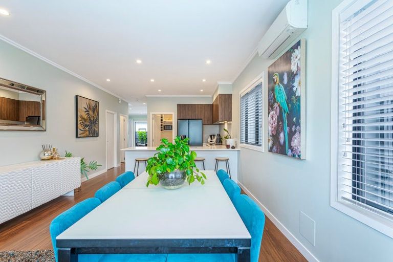 Photo of property in 6 Sacred Kingfisher Road, Hobsonville, Auckland, 0616