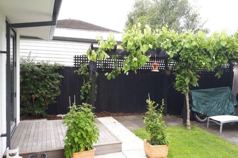 Photo of property in 1/8 Woodbank Street, Somerfield, Christchurch, 8024