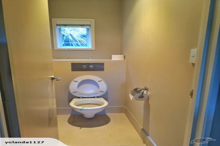 Photo of property in 70a Beach Road, Castor Bay, Auckland, 0620