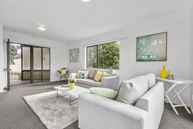 Photo of property in 103b Woodglen Road, Glen Eden, Auckland, 0602