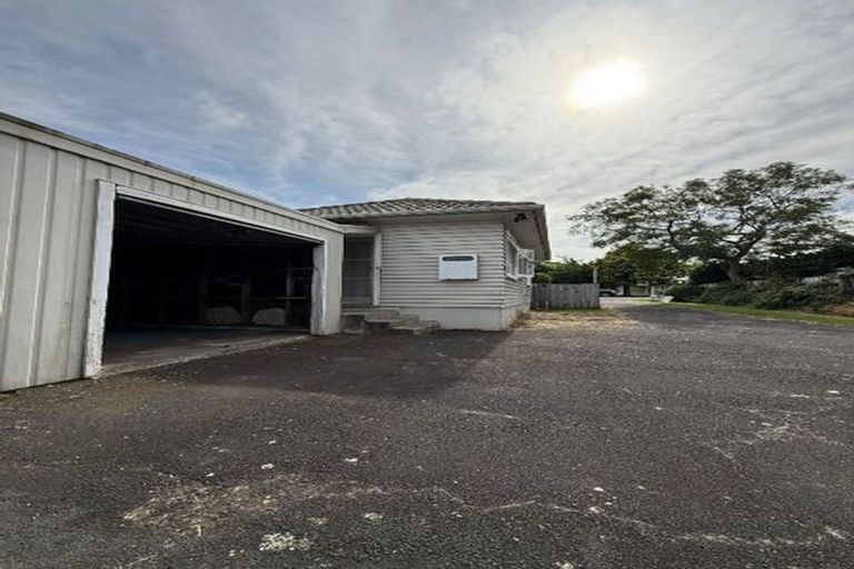 Photo of property in 18a Grove Road, Papakura, 2110