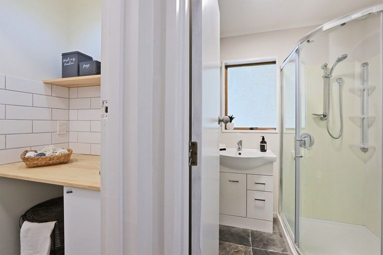 Photo of property in 27 York Avenue, Tamatea, Napier, 4112