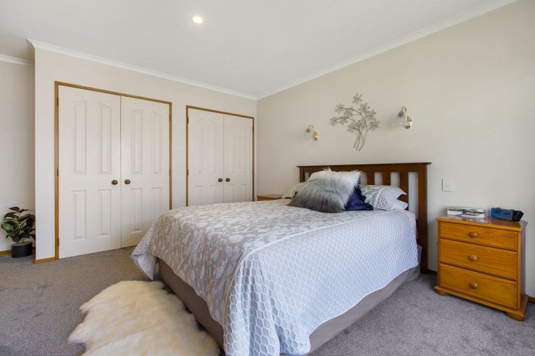 Photo of property in 1/18 Karamu Street, Te Atatu Peninsula, Auckland, 0610