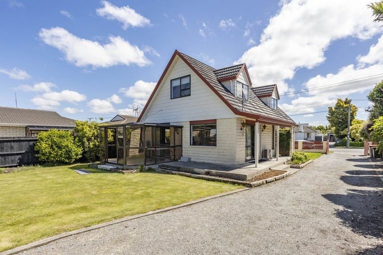 Photo of property in 206 Grimseys Road, Redwood, Christchurch, 8051