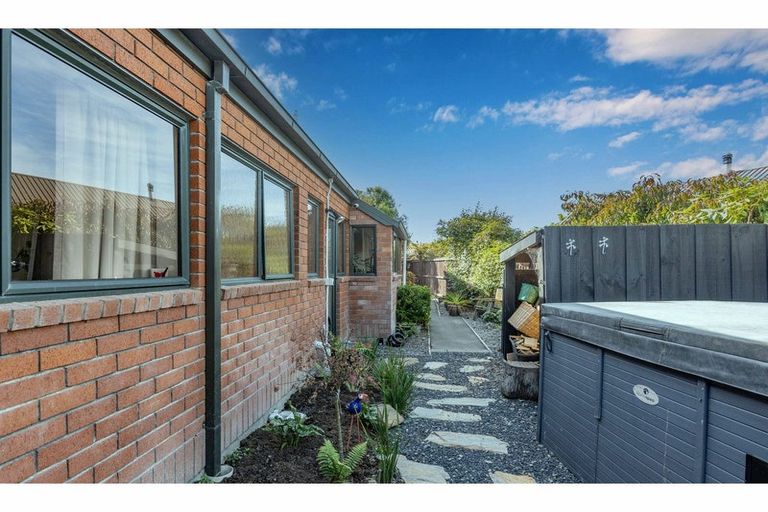 Photo of property in 16 Mansfield Drive, Kaiapoi, 7630