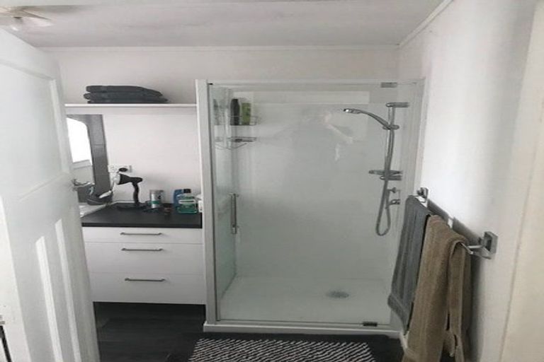 Photo of property in 17 Queen Street, Cambridge, 3434