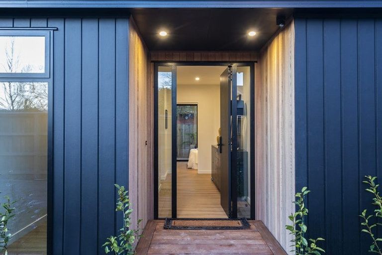 Photo of property in 112 Paparoa Street, Papanui, Christchurch, 8053