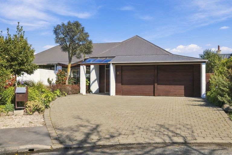 Photo of property in 11 Bankview Place, Amberley, 7410