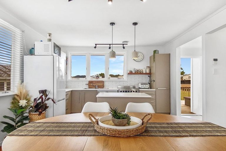 Photo of property in 20 Ogle Crescent, Te Kamo, Whangarei, 0112