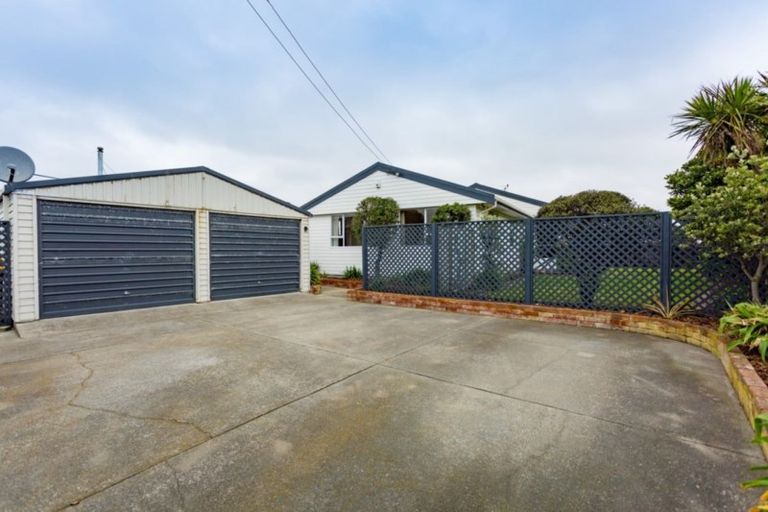 Photo of property in 464 Marine Parade, South New Brighton, Christchurch, 8062