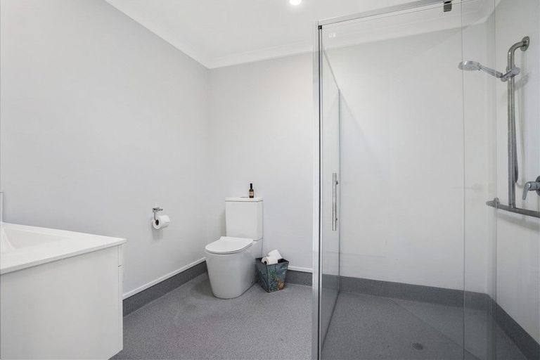 Photo of property in 16b Komata Crescent, Papamoa Beach, Papamoa, 3118