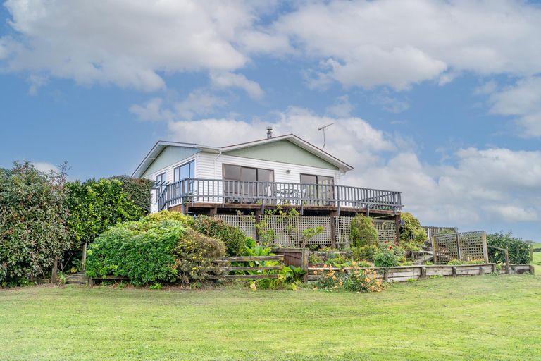 Photo of property in 294 Tuhikaramea Road, Temple View, Hamilton, 3290